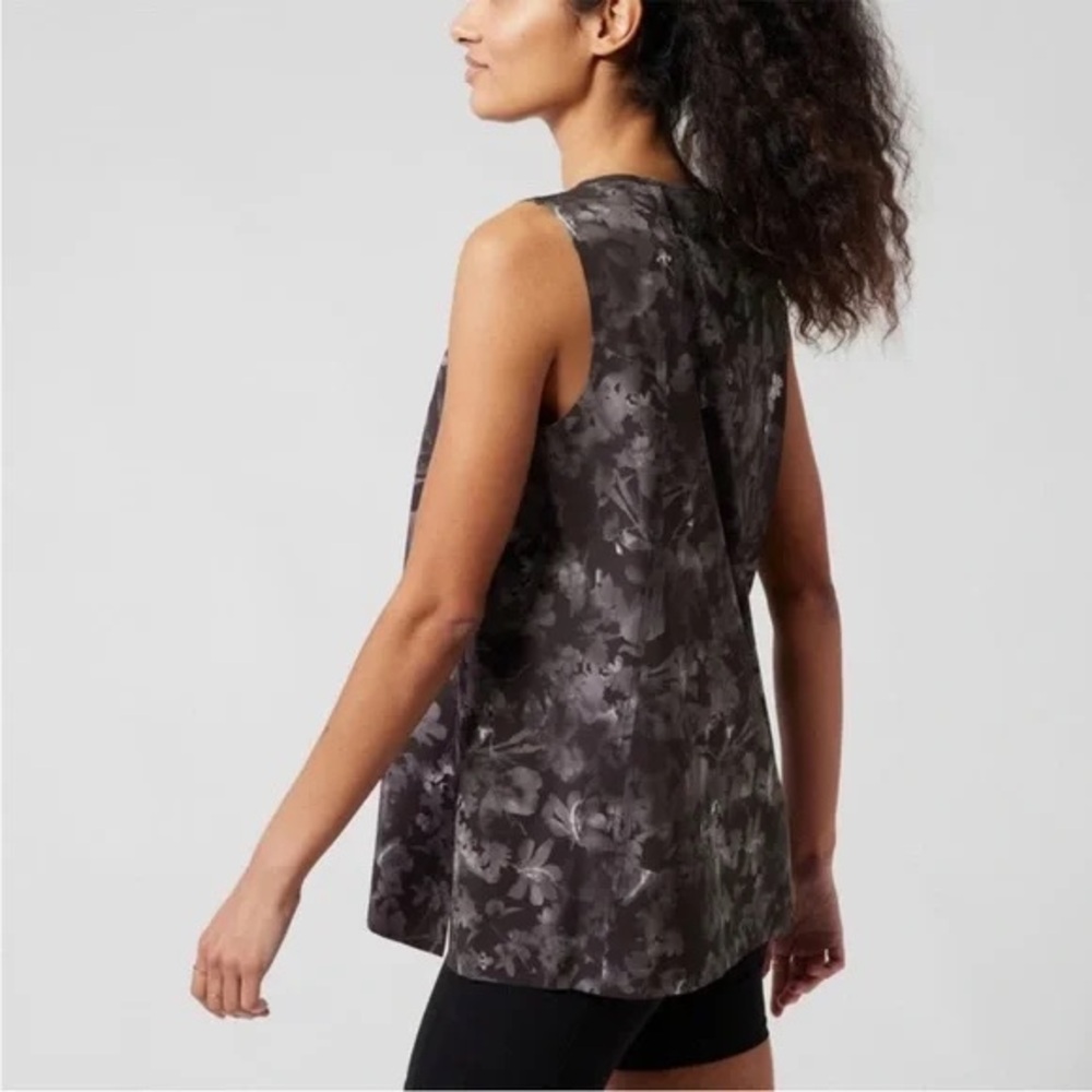 LG Patterned Tank Top